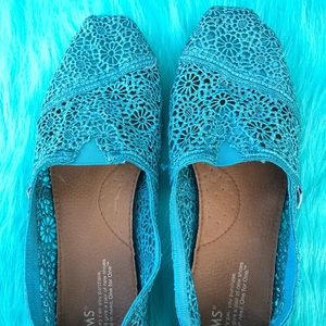 Blue crochet Toms